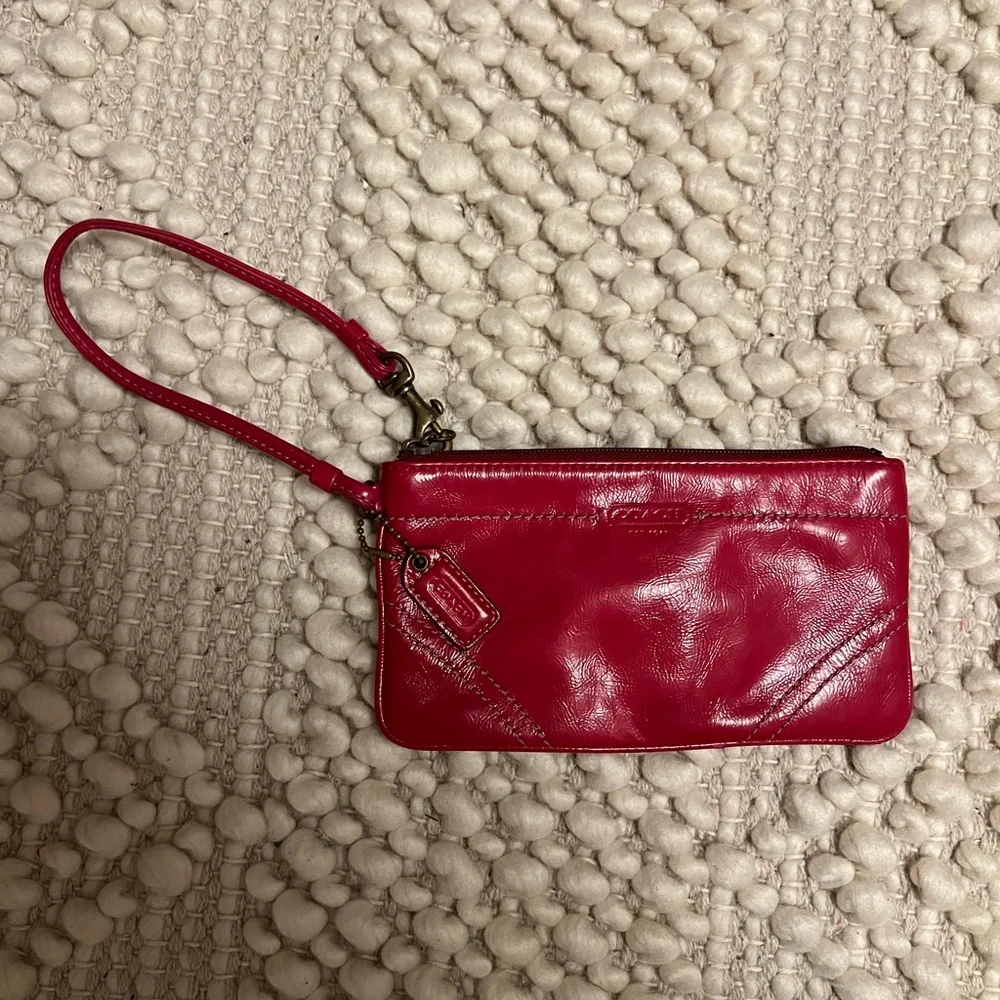 Coach 1941 Magenta Leather Clutch✨